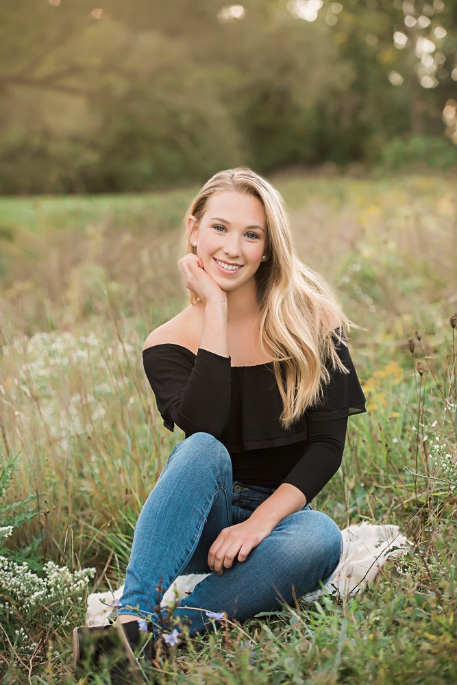 Delaney Rochester Hills Preserve Senior Session · Lulu & Lula Photograpy